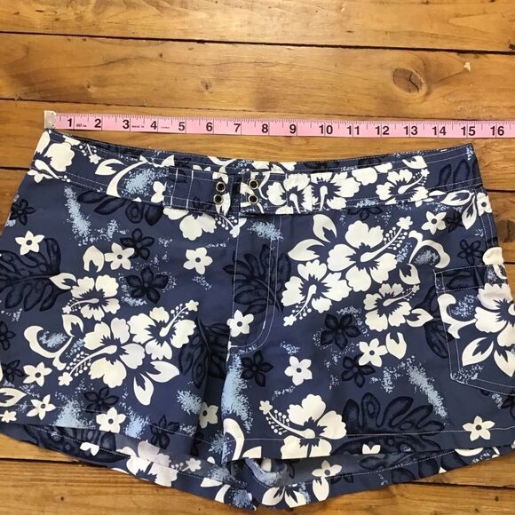 NITROGEN mini shorts liberty floral blue white Hawaiian style  size 7 - Picture 4 of 8